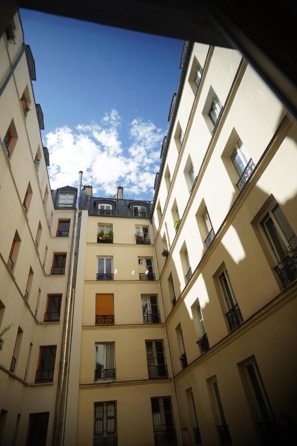 Charmant Studio Au Calme Et Bien Desservi Parigi Esterno foto